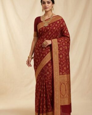 ট্রেডিশনাল মেরুন বেনারসি শাড়ি - গোল্ডেন বর্ডার